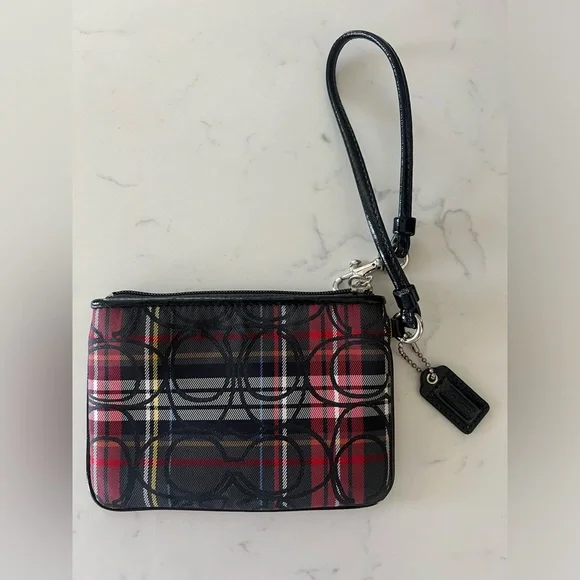 Coach poppy wristlet - Picture 2 of 4